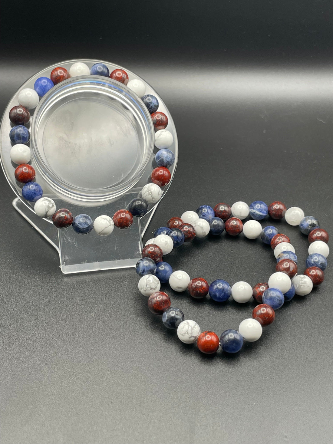 Howlite, Poppy Jasper & Sodalite – The Patriotic Bracelet